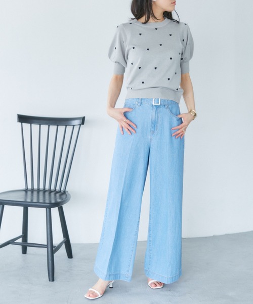 VIS(ビス)の「【セットアップ対応】ライトデニムベルト付きセンタープレスワイドパンツ【洗える】(デニムパンツ・レディース・ブルー系その他3/ブルー系その他4/ホワイト系その他4・S/M)」の12枚目の写真