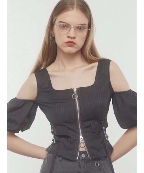 EMODA（エモダ）の「アウトポケットオフショルダートップ（Tシャツ/カットソー・レディース・ホワイト/グレー/カーキ/ブラック・FREE）」の3枚目の写真