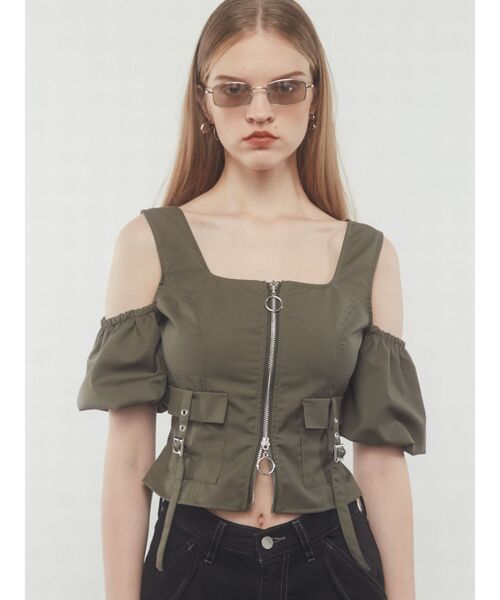 EMODA（エモダ）の「アウトポケットオフショルダートップ（Tシャツ/カットソー・レディース・ホワイト/グレー/カーキ/ブラック・FREE）」の4枚目の写真