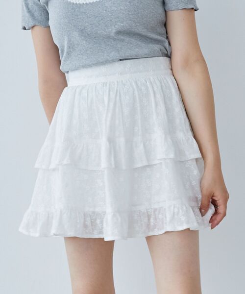 MAJESTIC LEGON（マジェスティックレゴン）の「コットンティアードミニスカパン（スカート・レディース・オフホワイト/ホワイト系その他・MEDIUM）」の19枚目の写真