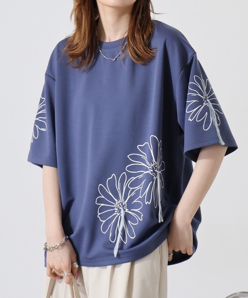 ATELANE(アテレーン)の「ポンチアソートハンドステッチ刺繍Tシャツ(Tシャツ/カットソー・メンズ・ホワイト/ブラック系/ホワイト系/ブラック/グレー/ブルー・L/M)」の6枚目の写真