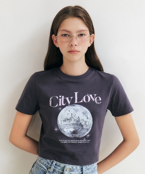 CITYBREEZE(シティブリーズ)の「CITY LOVE CROPPED SHORT SLEEVE T-SHIRT(Tシャツ/カットソー・レディース・チャコール/ホワイト・FREE)」の15枚目の写真