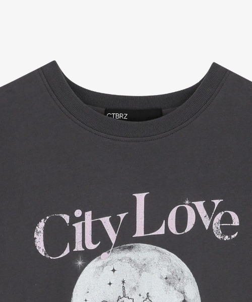 CITYBREEZE(シティブリーズ)の「CITY LOVE CROPPED SHORT SLEEVE T-SHIRT(Tシャツ/カットソー・レディース・チャコール/ホワイト・FREE)」の5枚目の写真