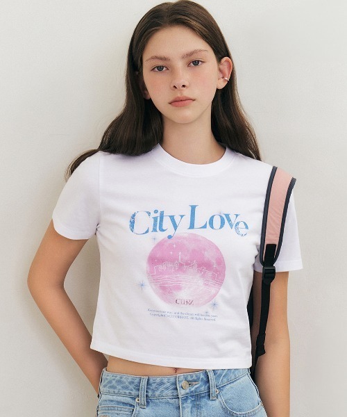CITYBREEZE(シティブリーズ)の「CITY LOVE CROPPED SHORT SLEEVE T-SHIRT(Tシャツ/カットソー・レディース・チャコール/ホワイト・FREE)」の4枚目の写真