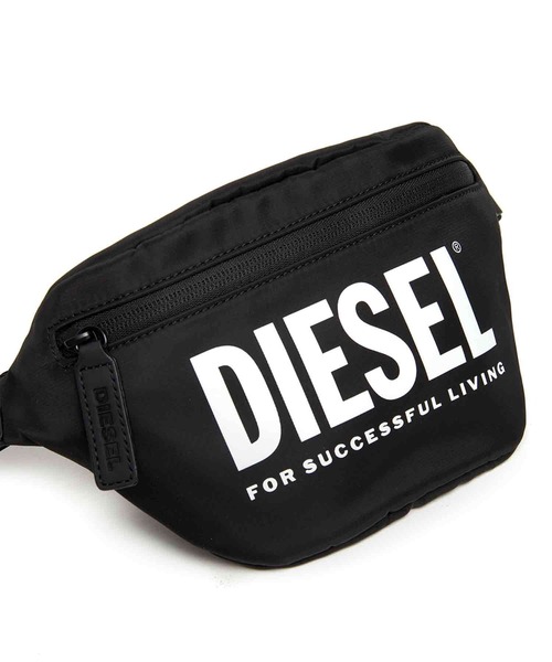 DIESEL KIDS（ディーゼルキッズ）の「DIESEL（ディーゼル）Kids & Junior ブランドロゴボディバッグ（ボディバッグ/ウエストポーチ・キッズ・ブラック/レッド・ONE SIZE）」の7枚目の写真