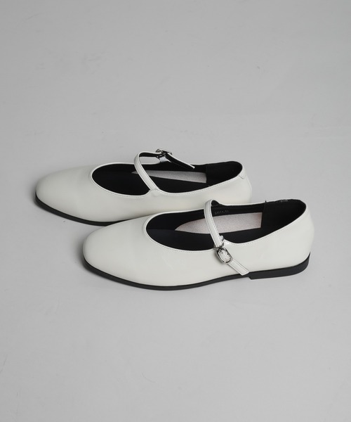 shoes365(シューズスリーシックスファイヴ)の「【shoes365】バックル付きパンプス(パンプス・レディース・オフホワイト/ブラック・22.5cm/23.0cm/23.5cm/24.0cm/24.5cm/25.0cm)」の9枚目の写真