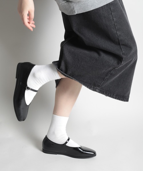 shoes365(シューズスリーシックスファイヴ)の「【shoes365】バックル付きパンプス(パンプス・レディース・オフホワイト/ブラック・22.5cm/23.0cm/23.5cm/24.0cm/24.5cm/25.0cm)」の13枚目の写真