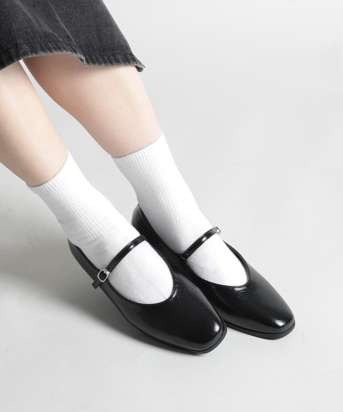 shoes365(シューズスリーシックスファイヴ)の「【shoes365】バックル付きパンプス(パンプス・レディース・オフホワイト/ブラック・22.5cm/23.0cm/23.5cm/24.0cm/24.5cm/25.0cm)」の16枚目の写真