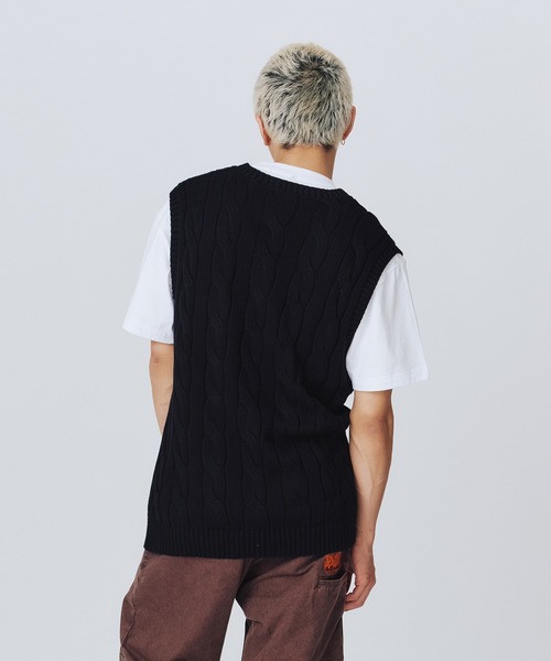 XLARGE（エクストララージ）の「CABLE KNIT VEST（ニット/セーター・メンズ・グリーン/ブラック/オレンジ・XL/L/M）」の9枚目の写真