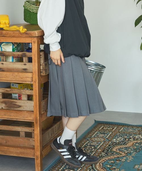 MONO-MART LADY'S（モノマートレディース）の「アソート プリーツミディ丈スカート（スカート・レディース・ネイビー系/ブラック系/グレー/ブラック/ネイビー・FREE）」の12枚目の写真
