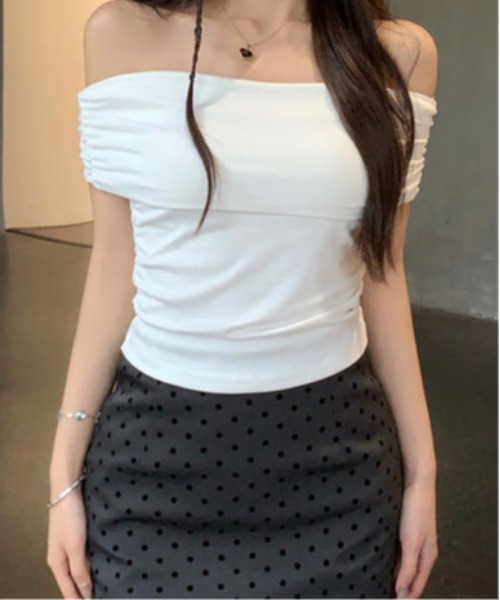 Jasmine Grandiflorum(ジャスミングランディフローラム)の「【Jasmine】オフショル半袖カットソートップス (SS)(Tシャツ/カットソー・レディース・ブラック/イエロー/ホワイト/ピンク・FREE)」の5枚目の写真