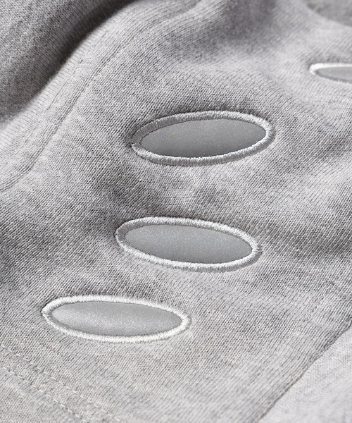 JIEDA（ジエダ）の「CIRCLE REFLECTOR ZIP HOODIE（パーカー・メンズ・ヘザーグレー/ブラック/パープル・1/2）」の9枚目の写真