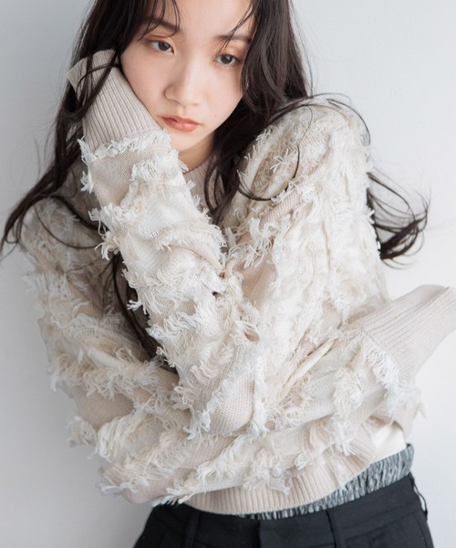 LOWRYS FARM（ローリーズファーム）の「フリンジドルマンニットロング