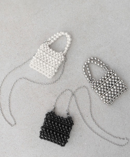 minia（ミニア）の「2WAYビーズミニバッグ ＜ ハンド・ショルダー ＞（ショルダーバッグ・レディース・ホワイト/ブラック/シルバー・FREE）」の4枚目の写真