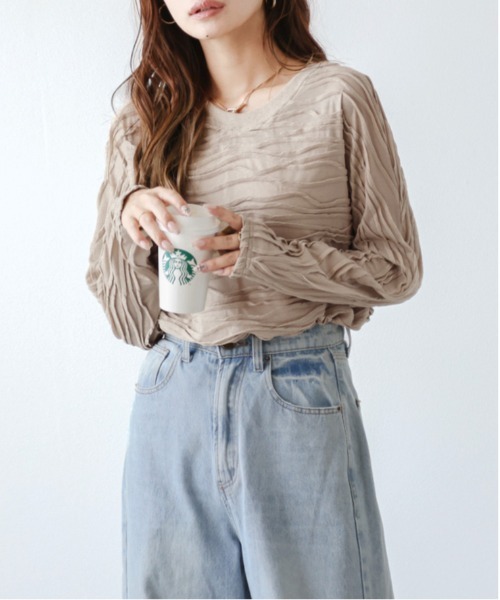 SUGAR BISKET(シュガービスケット)の「ジャガードトップス(Tシャツ/カットソー・レディース・ホワイト/ブラック/ブラウン・フリー)」の3枚目の写真
