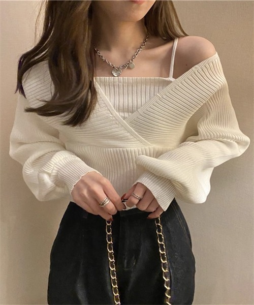 FREE STYLISTS(フリー スタイリスト)の「バックリボン フェイクアンサンブル リブニット(ニット/セーター・レディース・ホワイト/ブラック/ブラウン/レッド/ピンク・FREE)」の1枚目の写真