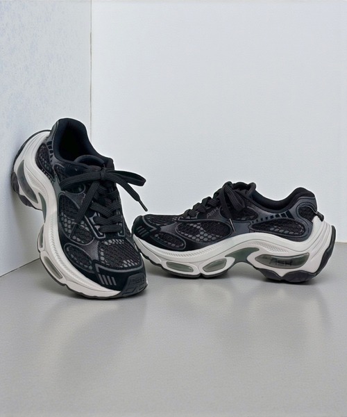 ASH（アッシュ）の「ASH/アッシュ【DRAGON】ボリュームスニーカー ダッドスニーカー 厚底 5cm（スニーカー・レディース・ホワイト×レッド/ホワイト×シルバー/ゴールド/ベージュ/グレー/ブラック/ライトベージュ/ホワイト/ピンク・36/37/38/39/35/40）」の4枚目の写真