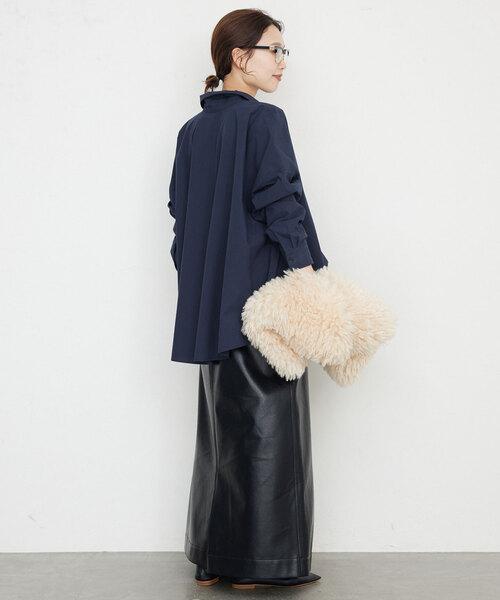 SLOBE IENA(スローブイエナ)の「over size shirt(シャツ/ブラウス・レディース・ホワイト/ベージュ/ネイビー・FREE)」の9枚目の写真