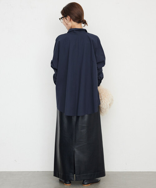 SLOBE IENA(スローブイエナ)の「over size shirt(シャツ/ブラウス・レディース・ホワイト/ベージュ/ネイビー・FREE)」の10枚目の写真