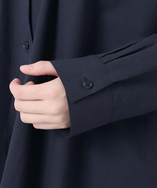 SLOBE IENA(スローブイエナ)の「over size shirt(シャツ/ブラウス・レディース・ホワイト/ベージュ/ネイビー・FREE)」の22枚目の写真