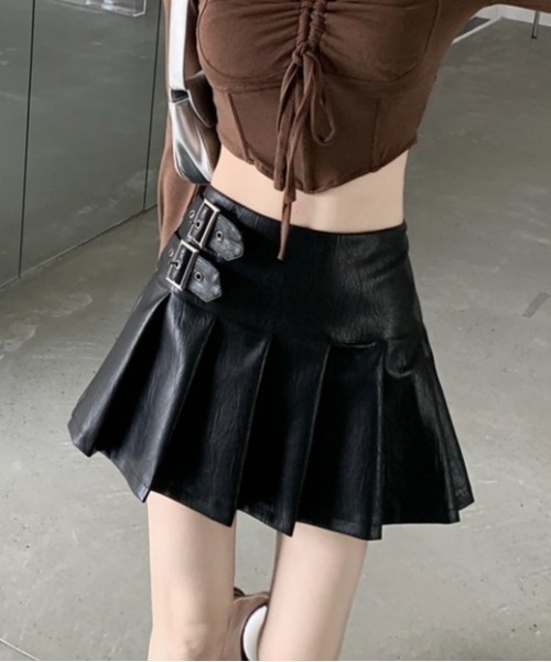 NANEA(ナネア)の「サイドベルト付きプリーツミニスカート(スカート・レディース・ブラック/ブラウン・LARGE/MEDIUM/SMALL)」の4枚目の写真