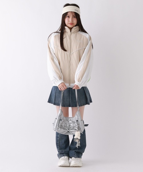 repipi armario（レピピ アルマリオ）の「カラーブロックキルトブルゾン（ブルゾン・キッズ・ブラック/ネイビー/ベージュ・LARGE/MEDIUM/SMALL）」の20枚目の写真