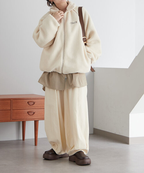 NUNIFE（ユニフィー）の「【NUNIFE】《さやべびコラボ》ロゴ刺繍ブルゾン（ブルゾン・レディース・ベージュ/チャコールグレー/アイボリー・MEDIUM/LARGE）」の6枚目の写真
