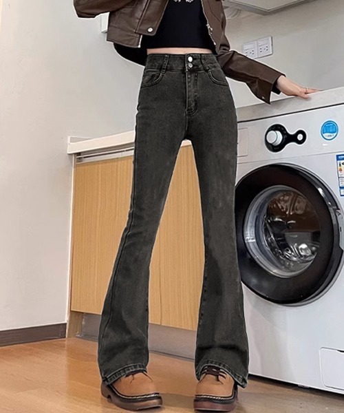 Miniministore(ミニミニストア)の「セミフレアデニムパンツ 美脚デニムパンツ(デニムパンツ・レディース・インディゴブルー/ブラック/チャコールグレー・S/L/XL/M)」の3枚目の写真