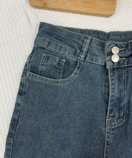 Miniministore(ミニミニストア)の「セミフレアデニムパンツ 美脚デニムパンツ(デニムパンツ・レディース・インディゴブルー/ブラック/チャコールグレー・S/L/XL/M)」の18枚目の写真