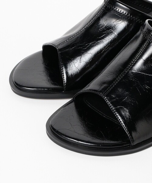 Ray BEAMS（レイビームス）の「【別注】LE VERNIS / ストレッチ ミュール（サンダル・レディース・ブラック/シルバー・23/24/25/24.5/23.5）」の10枚目の写真