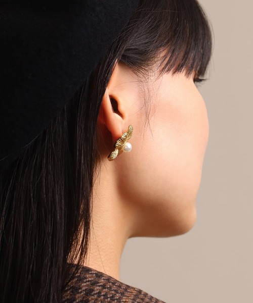 LHME(エルエイチエムイー)の「【WEB限定】“MELLOW”ボリュームフラワーパールピアス/サージカルステンレス(金属アレルギー対応)【LHME / エルエイチエムイー】(ピアス(両耳用)・レディース・ゴールド・ONE SIZE)」の15枚目の写真