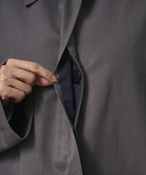 SALON adam et rope'（サロン アダム エ ロペ）の「2WAYテントラインステンカラートレンチコート/ショートコート（ステンカラーコート・レディース・ベージュ/グレー・FREE）」の20枚目の写真