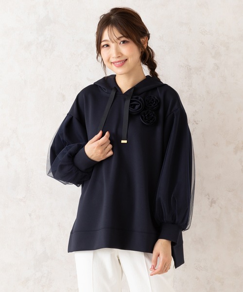 Rose Tiara（ローズティアラ）の「オーバーサイズパーカー（パーカー・レディース・オフホワイト/ネイビー/ピンク・46/42/38）」の2枚目の写真