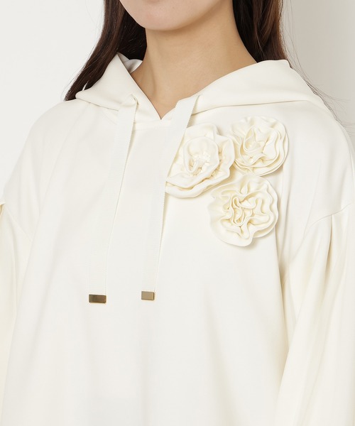 Rose Tiara（ローズティアラ）の「オーバーサイズパーカー（パーカー・レディース・オフホワイト/ネイビー/ピンク・46/42/38）」の9枚目の写真