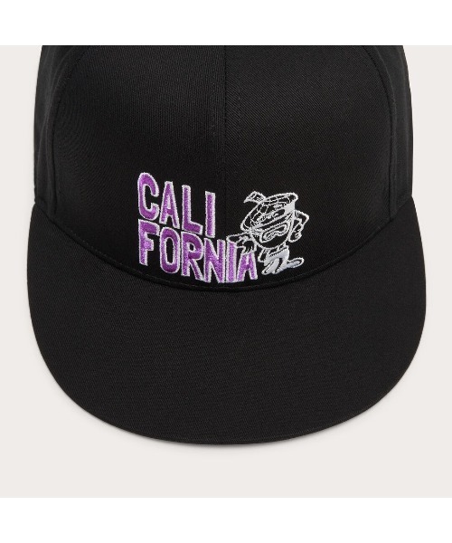 OAKLEY(オークリー)の「オークリー ESSENTIAL AD CAP 24.0 /HAT キャップ・帽子/TRAINING /スポーツ・ライフスタイル/OAKLEY(ハット・メンズ・ブラック系/ブラック×ホワイト/ブラック・U)」の5枚目の写真