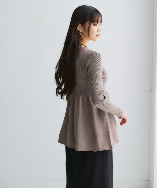 nissen(ニッセン)の「ふっくらかるいフォルムニットペプラムトップス(ハンガー干し可能)<大きいサイズ有>(ニット/セーター・レディース・グレイッシュブルー/ブラック/ベージュ系/モカ・S/M/L/LL/3L)」の12枚目の写真