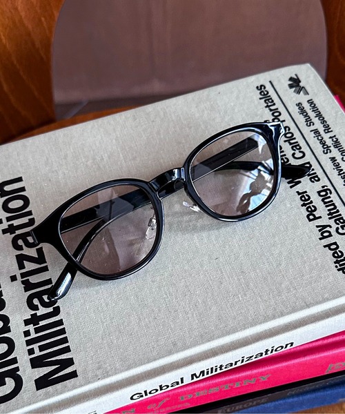 feepur（フェピュール）の「カラーレンズボストンサングラス（サングラス・レディース・グレー/ブラウン・FREE）」の4枚目の写真