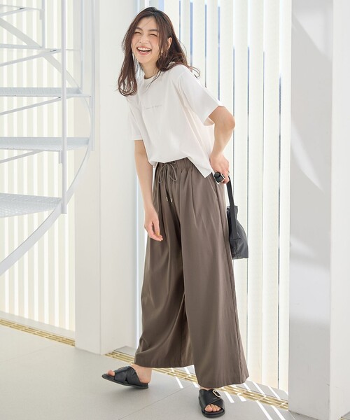 ANY(エニィ)の「【新色追加/ウエストゴム】清涼リラックスハイウエストパンツ(その他パンツ・レディース・ライトグレー系/ブラック系/黄土色系/グレー系・2/1/3)」の15枚目の写真