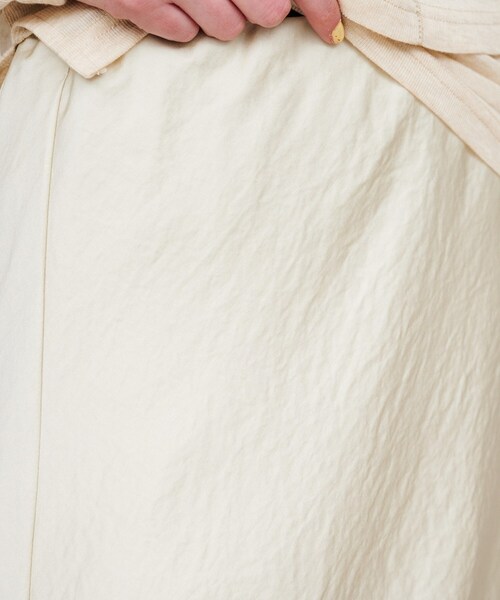 cloenc(クロエンス)の「【手洗い可】サテンフレアスカート(スカート・レディース・カーキ/ピンク/ライトベージュ/ホワイト系3・01/02/03)」の9枚目の写真