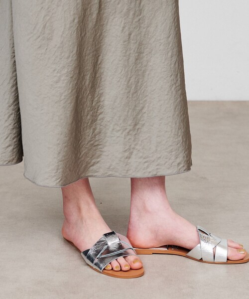 cloenc(クロエンス)の「【手洗い可】サテンフレアスカート(スカート・レディース・カーキ/ピンク/ライトベージュ/ホワイト系3・01/02/03)」の11枚目の写真