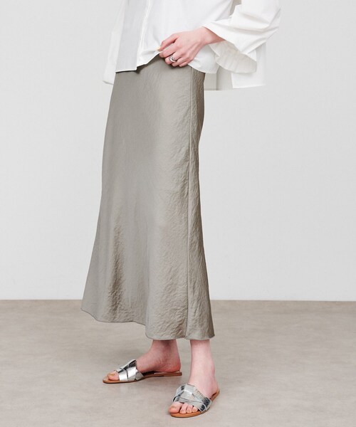 cloenc(クロエンス)の「【手洗い可】サテンフレアスカート(スカート・レディース・カーキ/ピンク/ライトベージュ/ホワイト系3・01/02/03)」の7枚目の写真