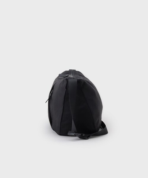 OUTDOOR PRODUCTS(アウトドアプロダクツ)の「【OUTDOOR PRODUCTS】別注 2WAYビッグショルダー(ショルダーバッグ・レディース・ブラック/ナチュラル・99)」の8枚目の写真