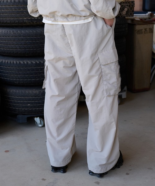 kutir（クティール）の「NYLON TECH CARGO PANTS／ナイロンテックカーゴパンツ（その他パンツ・メンズ・ブラック/ネイビー/ライトグレー/チャコールグレー/グレイッシュベージュ/ブラック系/ボルドー/ブラウン・SMALL/MEDIUM/LARGE）」の10枚目の写真