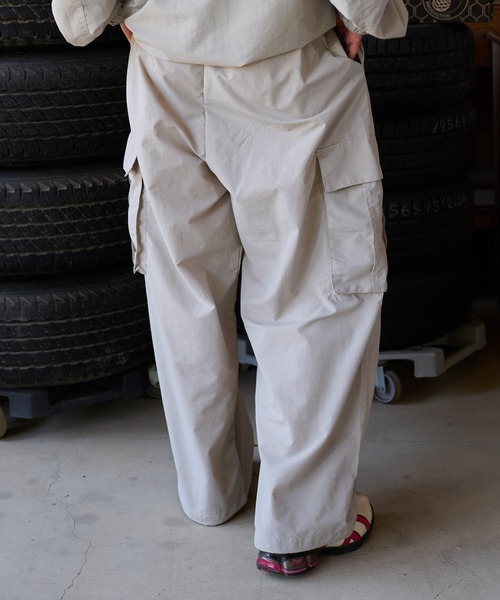 kutir（クティール）の「NYLON TECH CARGO PANTS／ナイロンテックカーゴパンツ（その他パンツ・メンズ・ブラック/ネイビー/ライトグレー/チャコールグレー/グレイッシュベージュ/ブラック系/ボルドー/ブラウン・SMALL/MEDIUM/LARGE）」の11枚目の写真