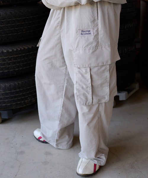 kutir（クティール）の「NYLON TECH CARGO PANTS／ナイロンテックカーゴパンツ（その他パンツ・メンズ・ブラック/ネイビー/ライトグレー/チャコールグレー/グレイッシュベージュ/ブラック系/ボルドー/ブラウン・SMALL/MEDIUM/LARGE）」の12枚目の写真