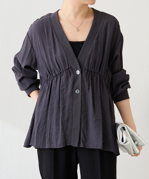 COLLAGE GALLARDAGALANTE（コラージュガリャルダガランテ）の「強撚シアーシャツカーディガン/新色追加/WEB限定カラー展開（シャツ/ブラウス・レディース・イエロー/ブラック/アイボリー/ミント/ネイビー/ブラウン・FREE）」の10枚目の写真