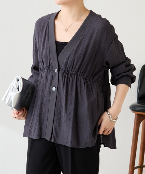 COLLAGE GALLARDAGALANTE（コラージュガリャルダガランテ）の「強撚シアーシャツカーディガン/新色追加/WEB限定カラー展開（シャツ/ブラウス・レディース・イエロー/ブラック/アイボリー/ミント/ネイビー/ブラウン・FREE）」の11枚目の写真