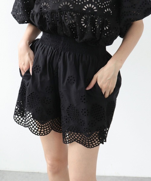 Three Four Time（ｽﾘｰﾌｫｰﾀｲﾑ）の「コットン刺繍ショートパンツ（その他パンツ・レディース・ブラック/アイボリー・FREE）」の11枚目の写真
