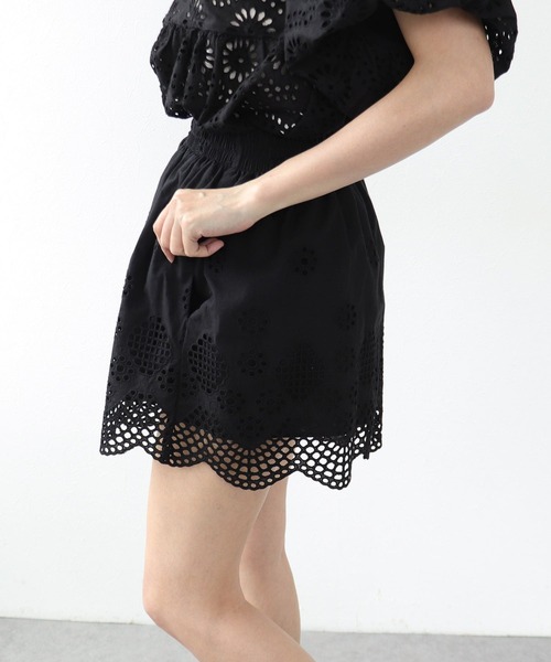 Three Four Time（ｽﾘｰﾌｫｰﾀｲﾑ）の「コットン刺繍ショートパンツ（その他パンツ・レディース・ブラック/アイボリー・FREE）」の12枚目の写真