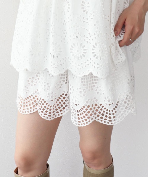 Three Four Time（ｽﾘｰﾌｫｰﾀｲﾑ）の「コットン刺繍ショートパンツ（その他パンツ・レディース・ブラック/アイボリー・FREE）」の6枚目の写真